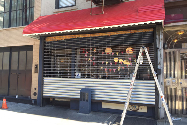 Storefront gate installation Manhattan New York